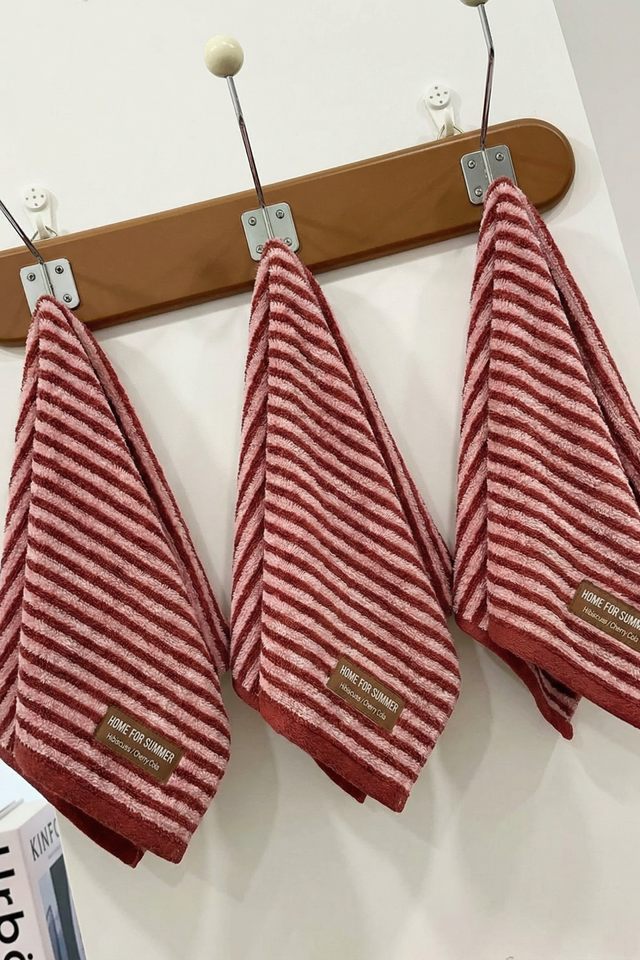 Hand Towel – Hibiscus Tonic / Cherry Cola